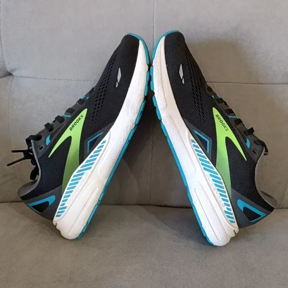 Brooks Adrenaline GTS 23 Athletic Running Shoes Mens Size 9.5