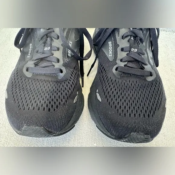 Brooks Adrenaline GTS 23 Triple Black Walking Running Shoes Women Size 7.5 VGC