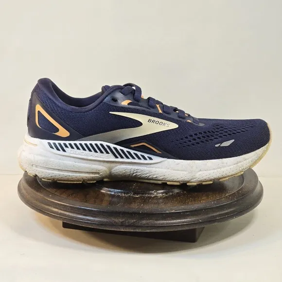 Brooks Adrenaline GTS 23 Womens Size 7 Running Shoes Gym Sneakers 1203811B482