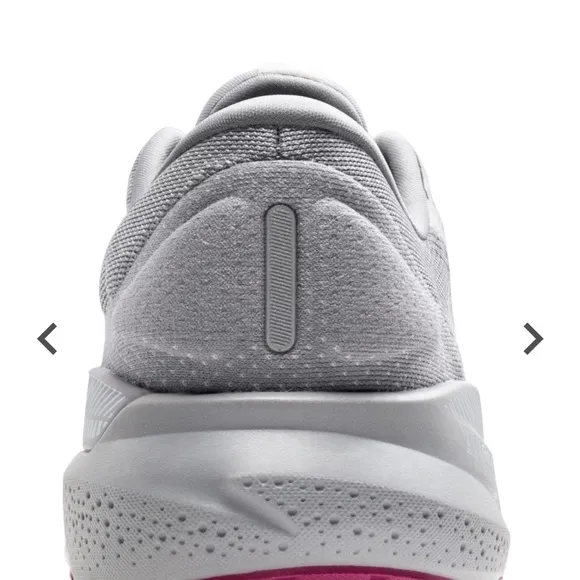 Brooks Adrenaline GTS 24 Women's Gray and Pink Running Shoes/,9 M