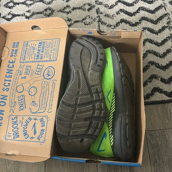 Brooks Adrenaline GTS Neon Green Running Shoes