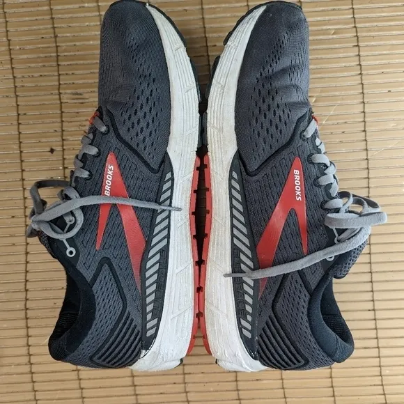 Brooks Beast 20 Mens 11.5D Shoes Sneakers Gray Red Running Walking NEW INSOLES