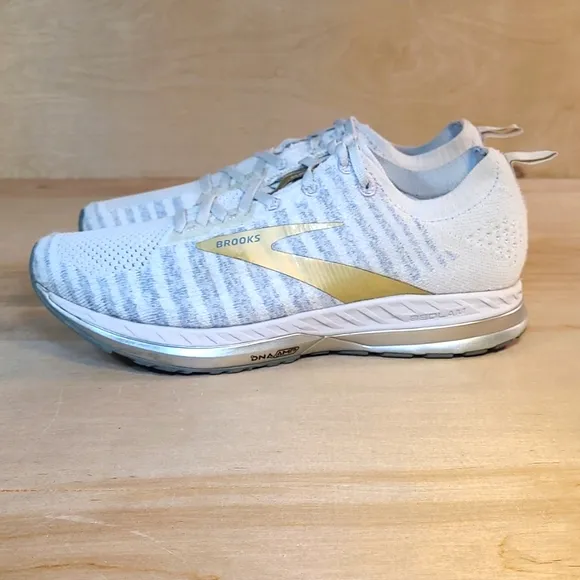 Brooks Bedlam 2 Women's 8.5 Running Shoes - White and Gold