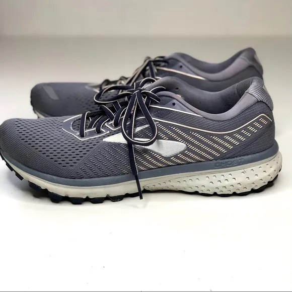 Brooks Ghost 12 running shoes sneakers lavender 11