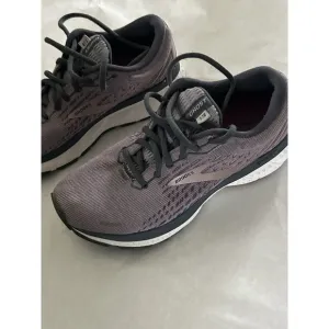 Brooks Ghost 13 Womens 7 Shoes Purple Running Walking Sneaker Gym 1203381B550