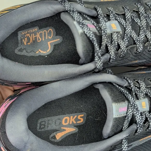 Brooks Ghost 15 Running Shoes Black Pink Orange Women’s 10 Special Edition