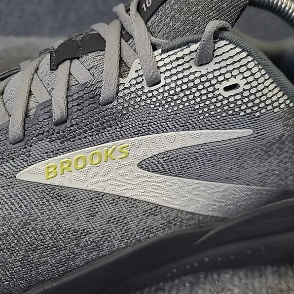 Brooks Ghost 16 Mens 12.5 Shoes Gray 1104181D040 Running Sneaker Gym Walking