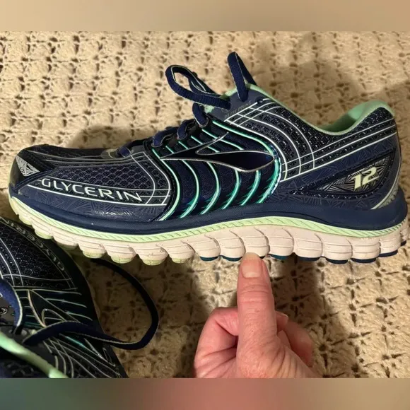 Brooks Glycerin 12 Navy Athletic Running Shoes 1201601B453 Women's US 8.5 B