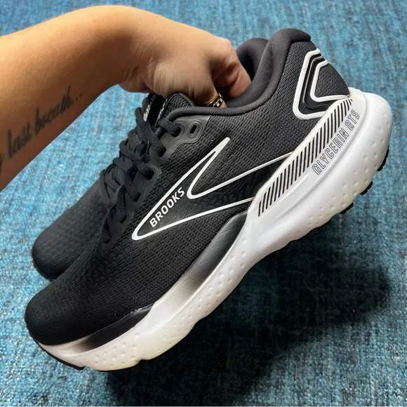 Brooks Glycerin 21 Running Shoes in Black White