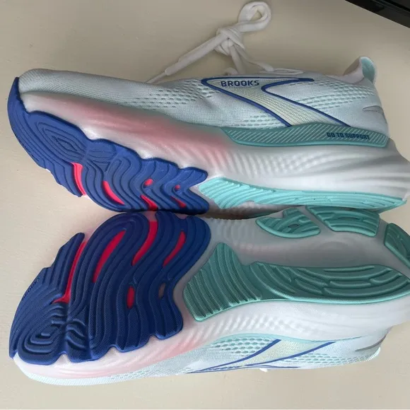 Brooks glycerin GTS 22 women’s running shoes