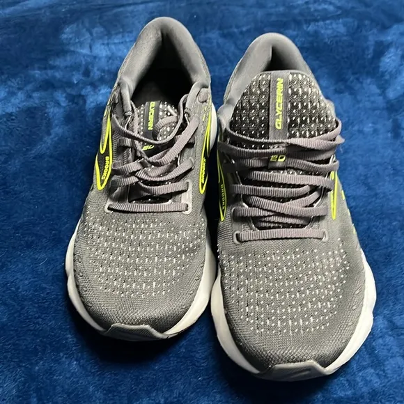 Brooks Gray and Yellow Running Shoes Glycerin 20 size 8 men’s