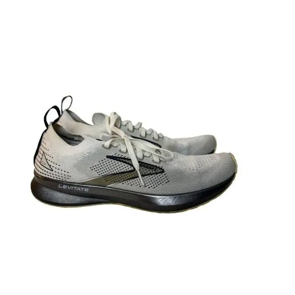 Brooks Levitate Womens Running Shoes Size 8.5 White &amp; Black