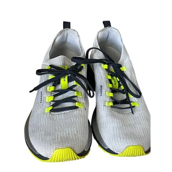 Brooks Men's Ricochet 2 White Athletic Sneakers