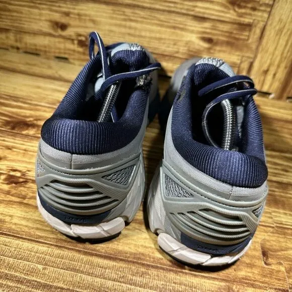 Brooks Mens Beast 18 Running Shoes Gray 1102822E015 Low Top Lace Up 13 Wide 2E