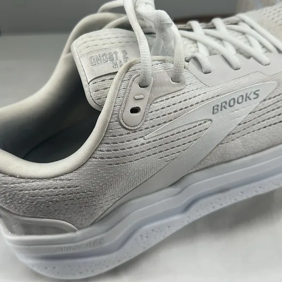 Brooks Shoes Mens 13 White Ghost 2 Max Running Sneakers