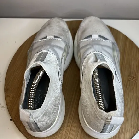 Brooks Women's Size 9 Levitate 4 LE Running Shoes Sneakers Silver White