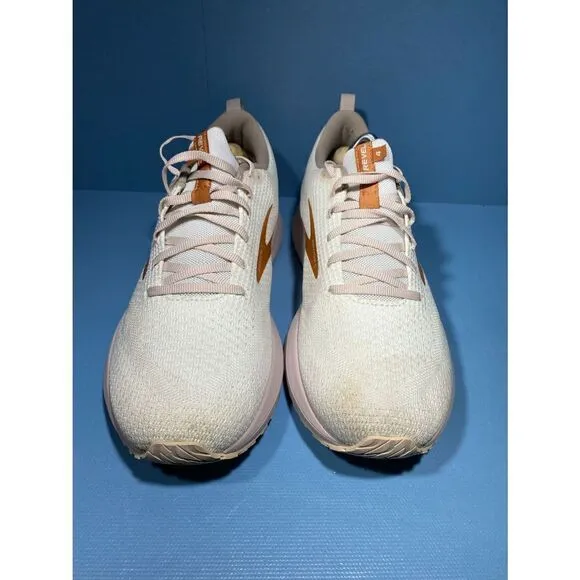Brooks Womens Revel 4 1203371B172 White Lace Up Running Sneaker Shoes Size 11 B