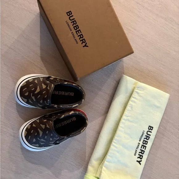 Burberry Newborn Slip-On Shoes - Brown
