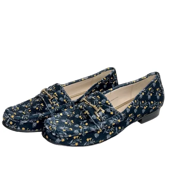 Cabi Carnaby Velvet Blue Loafers Shoes style# 6005 Yellow Flowers Christmas 7M