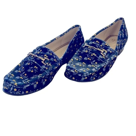 Cabi Carnaby Velvet Blue Loafers Shoes style# 6005 Yellow Flowers Christmas 7M