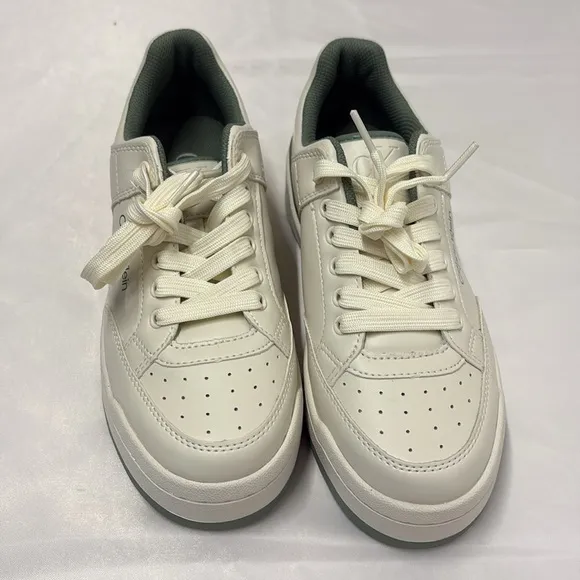Calvin Klein jeans Cream and Green Sneakers women’s size 8.5 New