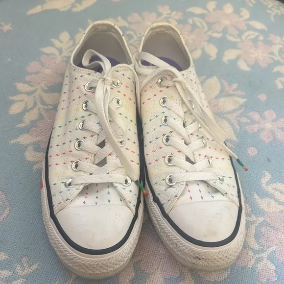Chuck Taylor GOAT All Star Ox 'Pride Pattern' Mens7/Womens 9