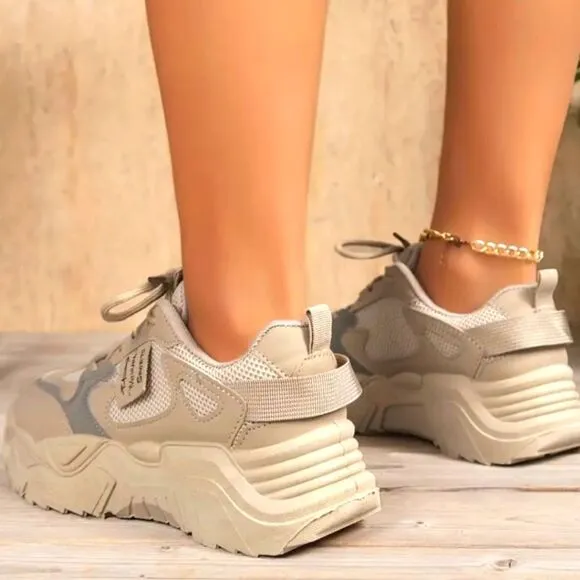 Chunky Trendy Sneakers sz 8.5