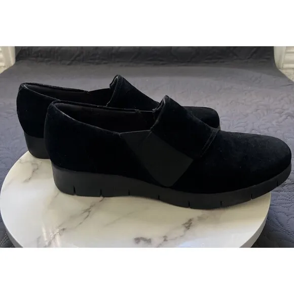Clarks Artisan Collection Leather Black Slip On Low Wedge Shoes SZ 9M Chic Comfy