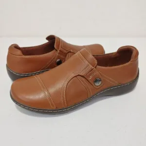 Clarks Women's Cora Poppy Leather Loafer Size 8 Narrow