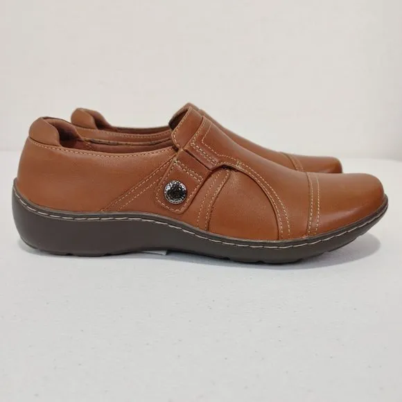 Clarks Women's Cora Poppy Leather Loafer Size 8 Narrow