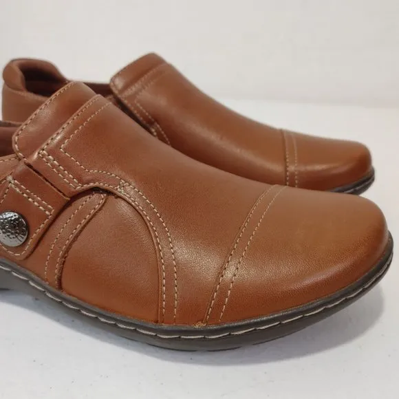 Clarks Women's Cora Poppy Leather Loafer Size 8 Narrow