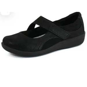 Clarks Women's Sillian Bella Black Slip On Shoes, Size 9.5 W
