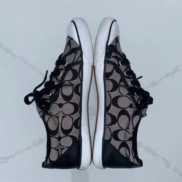COACH Barrett Black &amp; White Signature CC Logo Sneakers Shoes A1067, Women’s 10