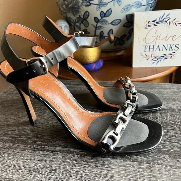 Coach Bonnie Link Strap Black Heels 9.5 $265 Excellent Condition!