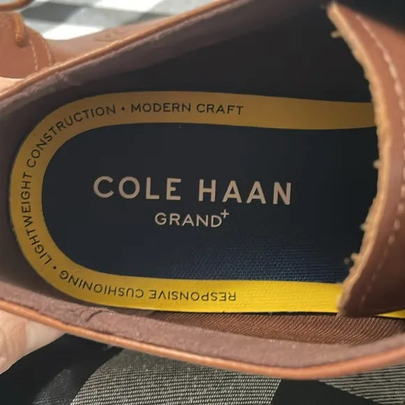 Cole Haan Grand  Wingtip Men's Brown Leather Oxford Shoes Size 9.5 Lace Up