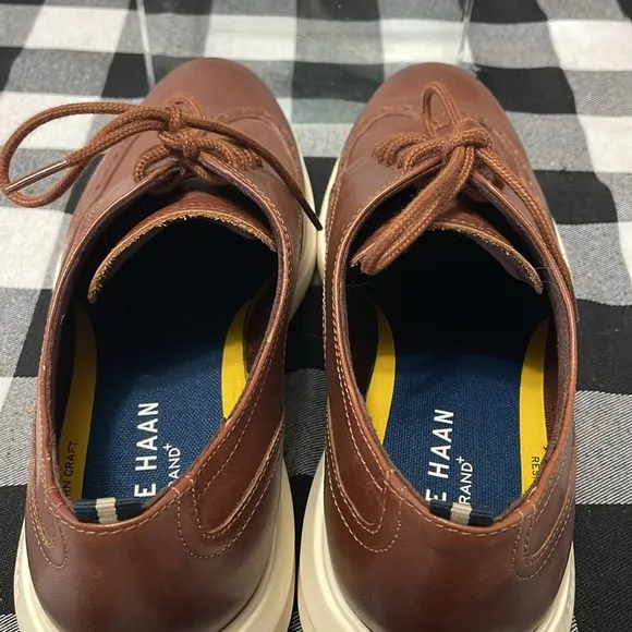 Cole Haan Grand  Wingtip Men's Brown Leather Oxford Shoes Size 9.5 Lace Up