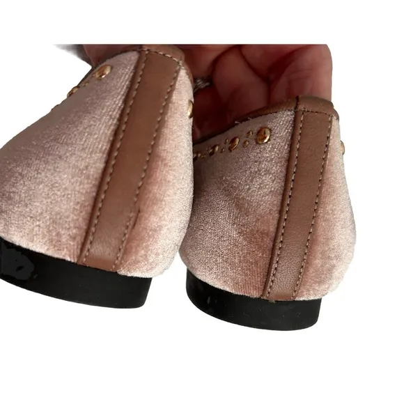 Cole Haan Women’s Tali Bow Stud Slip On Loafer in Blush Pink Velvet. NWOT Size 5