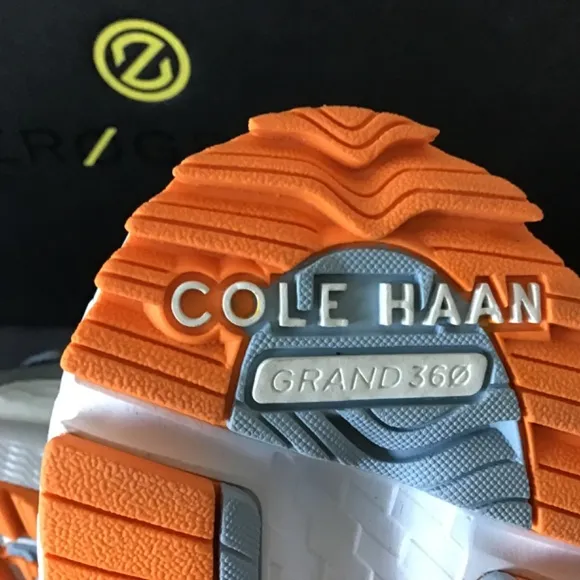 COLE HAAN Women's Zerogrand Overtake Golf Sneakers, size 9.5