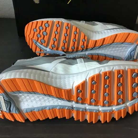 COLE HAAN Women's Zerogrand Overtake Golf Sneakers, size 9.5