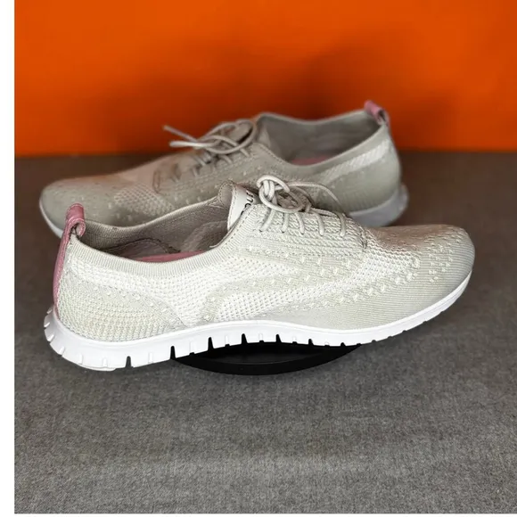 Cole Haan ZERØGRAND Stitch Grey Pink Sneaker Knit SIZE 10.5 B