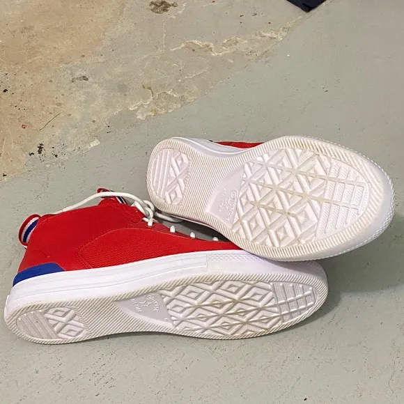 Converse Chuck Taylor All Star Ultra Mid 'University Red Rush Blue USM10 USW12