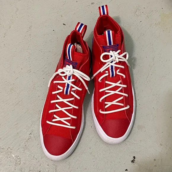 Converse Chuck Taylor All Star Ultra Mid 'University Red Rush Blue USM10 USW12