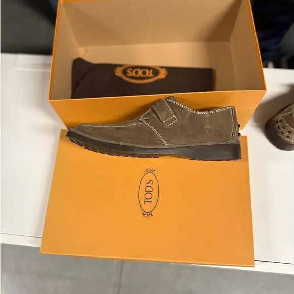 Craft buckle derby Tod’s.