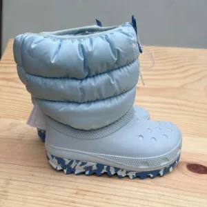Crocs Kids' Kids' Classic Neo Puff Boot size 11