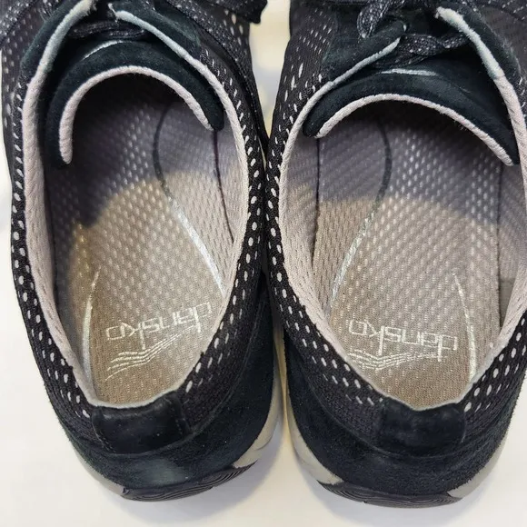 Dansko Hayes Black Walking Comfort Shoes Sneakers Womens 37 US 6.5 Lace Up