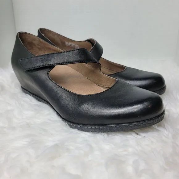 Dansko Larie  Womens Size 10.5  Slip On Shoes  Black Leather  Mary Jane Wedge