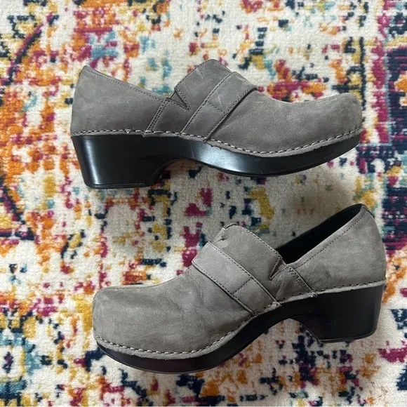 Dansko Nubuck Leather Tamara Stain Resistant Clog Shoes Gray 37 US 6.5-7