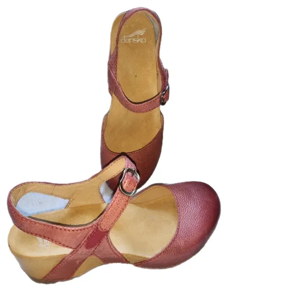 Dansko Tiffani Coral Wedge Sandals Sie 39, 8.5-9