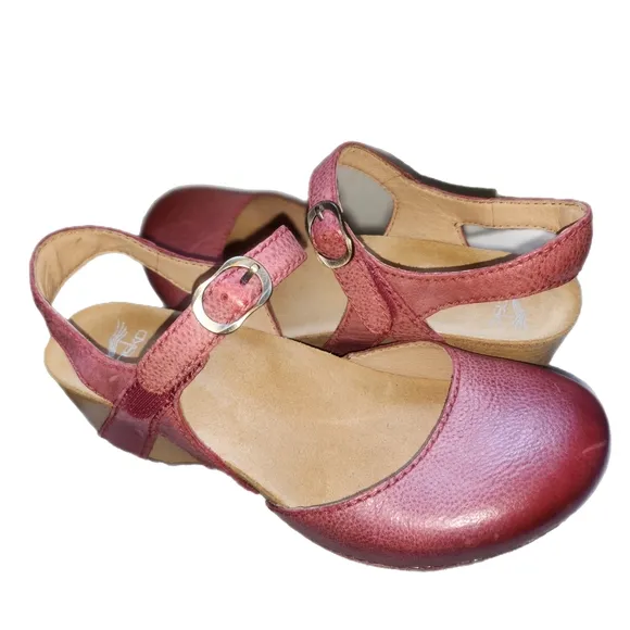 Dansko Tiffani Coral Wedge Sandals Sie 39, 8.5-9