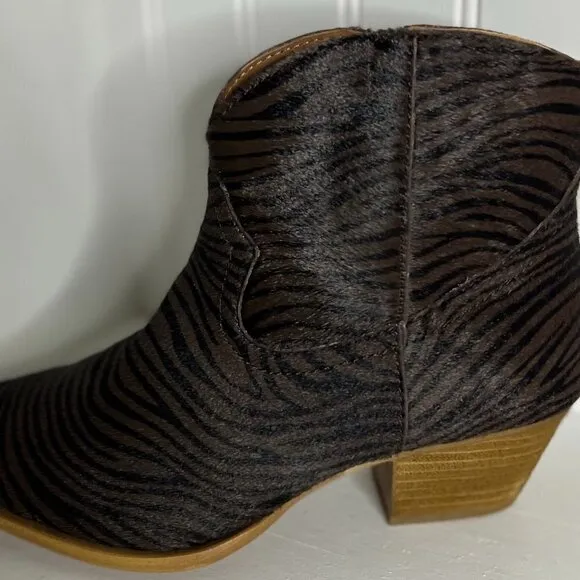 Dingo Hairy Up Genuine Calf Hair Western Boot Brown Zebra size 8